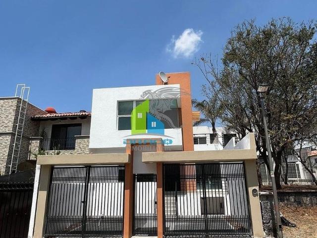 Casa en renta Camino Real De Carretas, Milenio Tercera Sección, Santiago De Querétaro, Querétaro, 76060, Mex