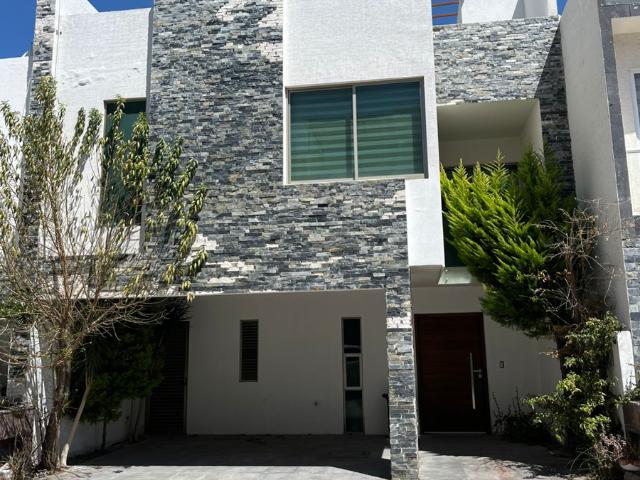 Casa en Renta Cascatta