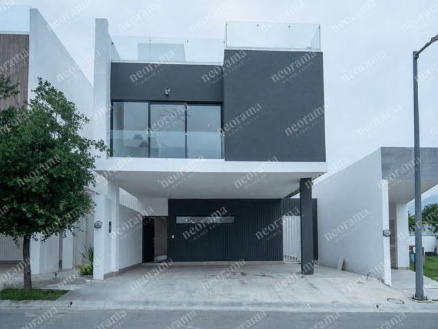 Casa en renta El Yerbaniz, Santiago, Nuevo León, México