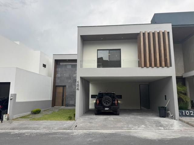 Casa en Renta Catujanes Carretera Nacional