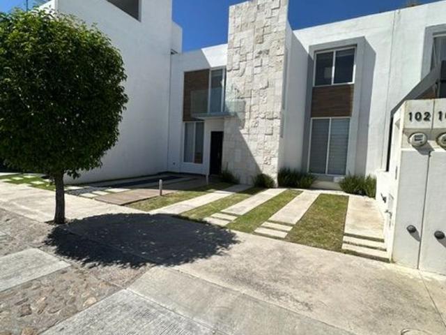 Casa en renta Cavalia Residencial, Avenida Eugenio Garza Sada, Cavalia Residencial, Aguascalientes, México
