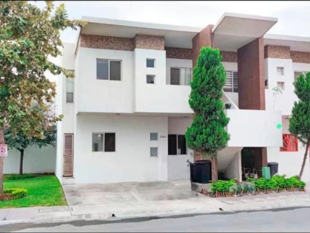 Casa en renta Centrika, Monterrey
