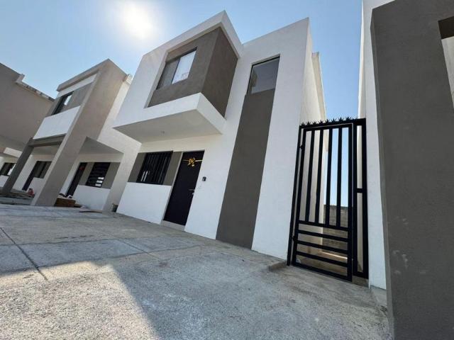 Casa en renta Céntrika Huinalá, Carretera Apodaca Juarez, Villa De San Carlos 2o Sector, Ciudad Apodaca, Nuevo León, México