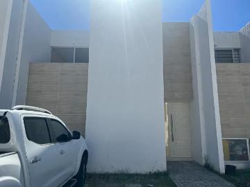 CASA EN RENTA CERCA CLINICA IMSS 3 AGS
