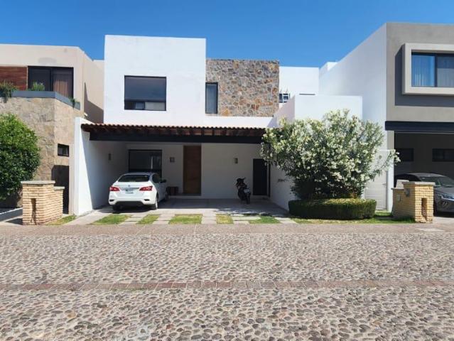 Casa en renta cerca de plaza antes Queretaro