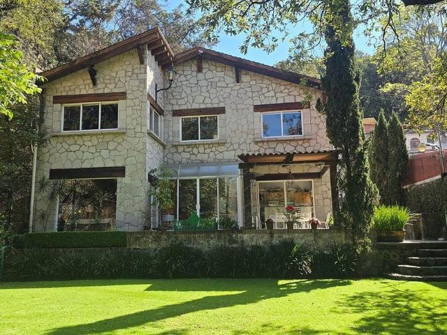 Casa en renta Cerrada De Los Cedros, Alcantarilla, Ciudad De México, Álvaro Obregón, Ciudad De México, 01729, México