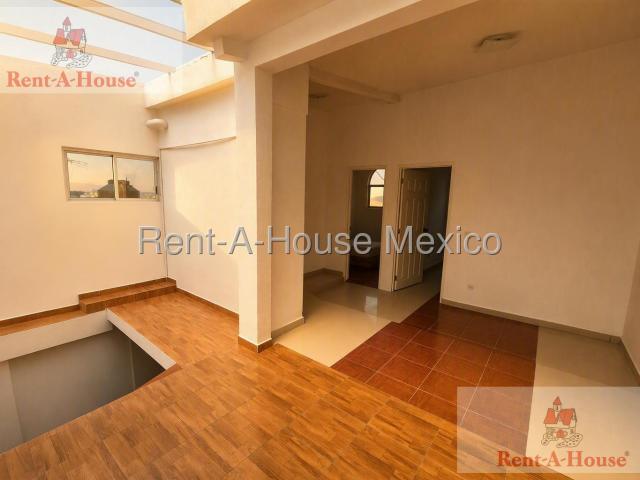 Casa en Renta Cerrada Halcones EOD 27 850