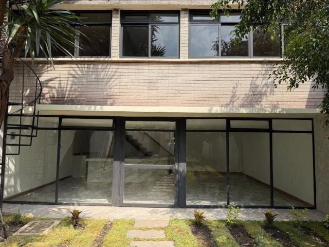 Casa en renta Cerrada Juan Sánchez Azcona 1715, Colonia Del Valle Sur, Ciudad De México, Cdmx, México