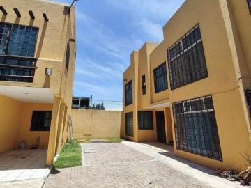 Casa en renta Cerrada Moctezuma Xocoyotzin 1, Pueblo Santa María Totoltepec, Toluca, México, 50245, Mex