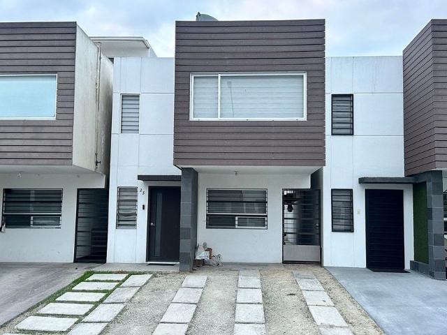 Casa en renta Cerrada San Ignacio Poniente, Quinta Alta, Delegación La Mesa, Tijuana, Municipio De Tijuana, Baja California, 22120, México