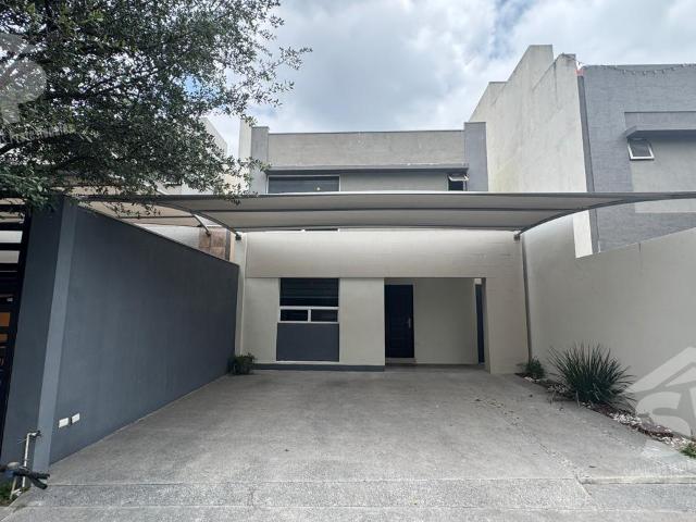Casa en renta Cerradas de Cumbres Sector Cacto