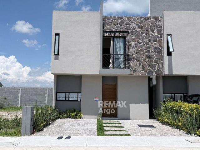 Casa en renta Cisnes, Corregidora, Querétaro, México