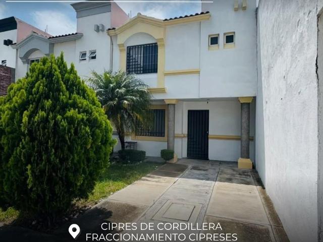Casa en RENTA Cipreses Cipres de Cordillera Salamanca, Gto