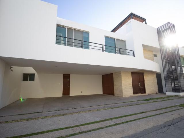 Casa en renta Circuito Cordillera 150 154, Cordillera Residencial, San Luis Potosí, 78295, Mex