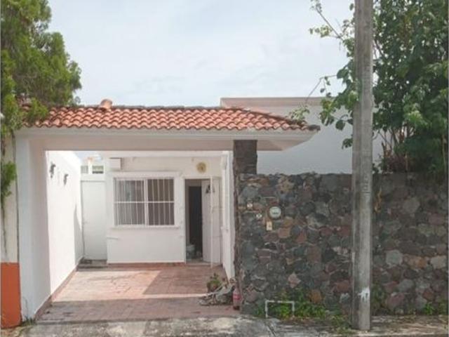 Casa en renta Circuito Jilguero Norte, Medellín, Veracruz, 94274, México