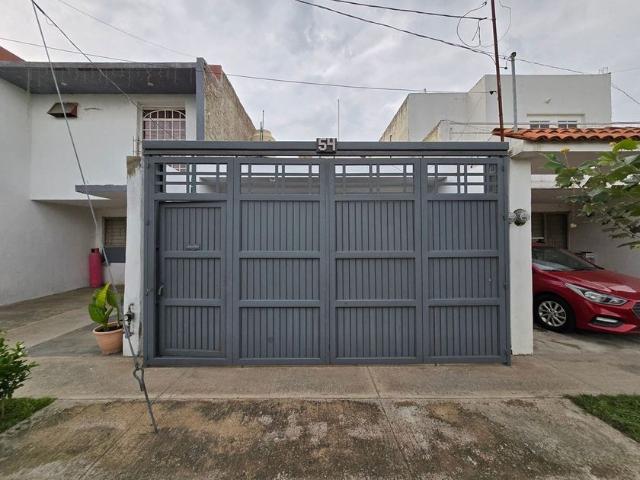 Casa en renta Circuito La Llave, Tlaquepaque, San Pedro Tlaquepaque, Región Centro, Jalisco, 45615, México