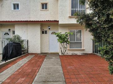 Casa en renta Circuito Salvador Dalí 140 144, Valle Real, Venceremos, Corregidora, Querétaro, 76903, Mex