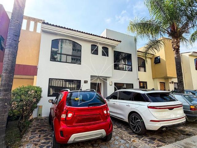 Casa en renta Ciudad Granja, Zapopan, Región Centro, Jalisco, 45010, México