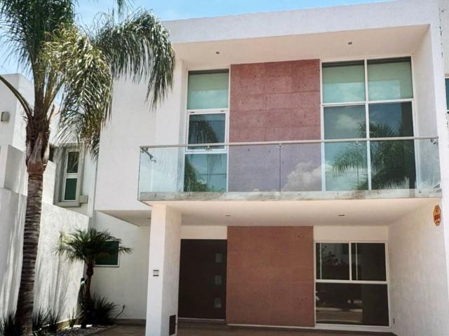 Casa en renta Club Campestre, León, León
