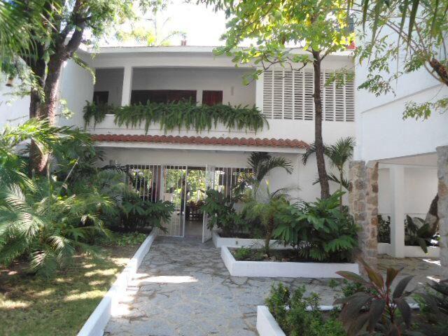 Casa en renta Club Deportivo