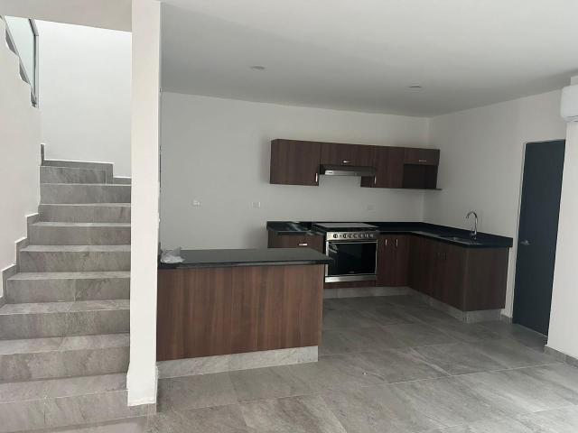 CASA EN RENTA CLUSTER 19 REAL CAMPESTRE ZONA COUNTRY