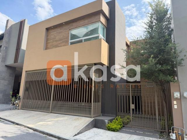 Casa en Renta – Col. Vistalta, Sur de Monterrey