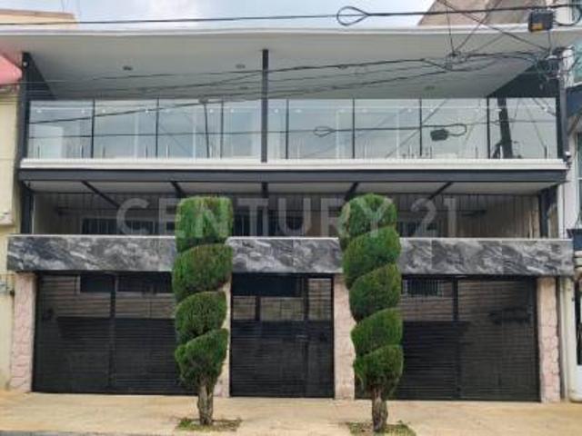 CASA EN RENTA COL. ALVARO OBREGON ALC. VENUSTIANO CARRANZA CDMX