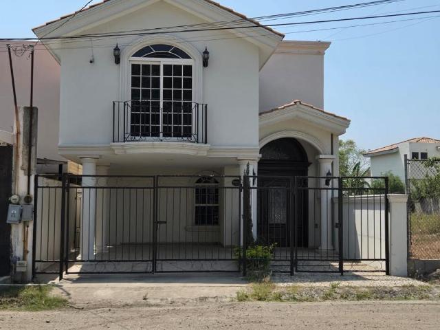 Casa en Renta Col. El Charro