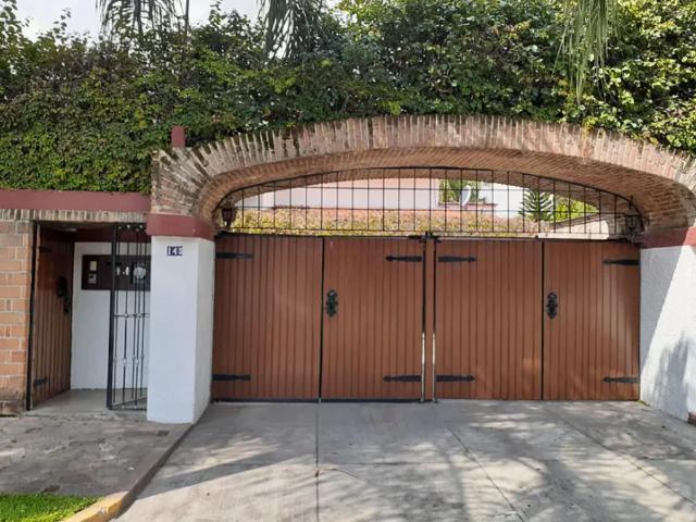 CASA EN RENTA  COL. LAS FUENTES, ZAPOPAN