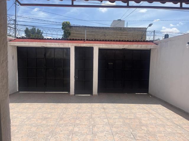 CASA EN RENTA COL. MOVIMIENTO OBRERO QUERETARO