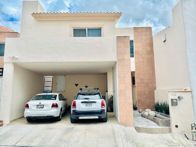 Casa en renta Colina Dorada, Colinas Del Valle, Monterrey, Nuevo León, México