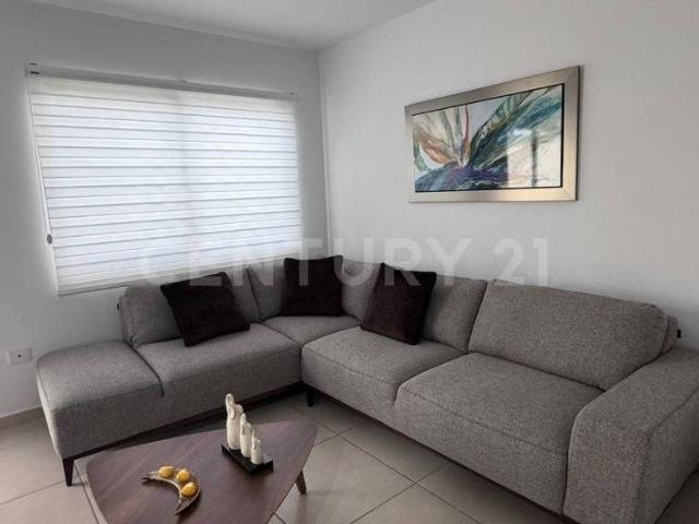 Casa en renta completamente amueblada en Palmillas Residencial
