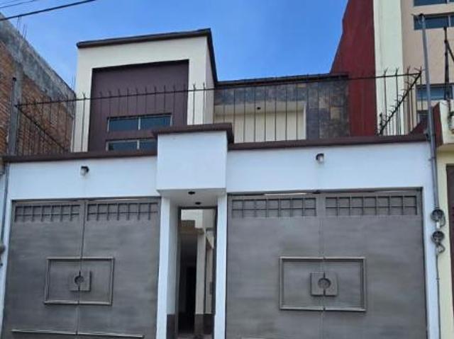 CaSa en RENTA con 4 habitaciones zona TREN Zinacantepec Estadio de Beisbol