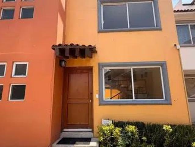 Casa En Renta Con Terraza Y Balcón En Real De Atizapán