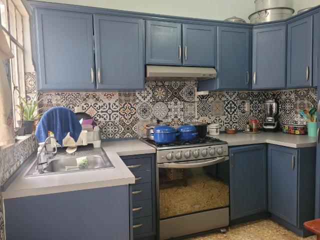 Casa en RENTA con uso de suelo comercial Santa María La Ribera
