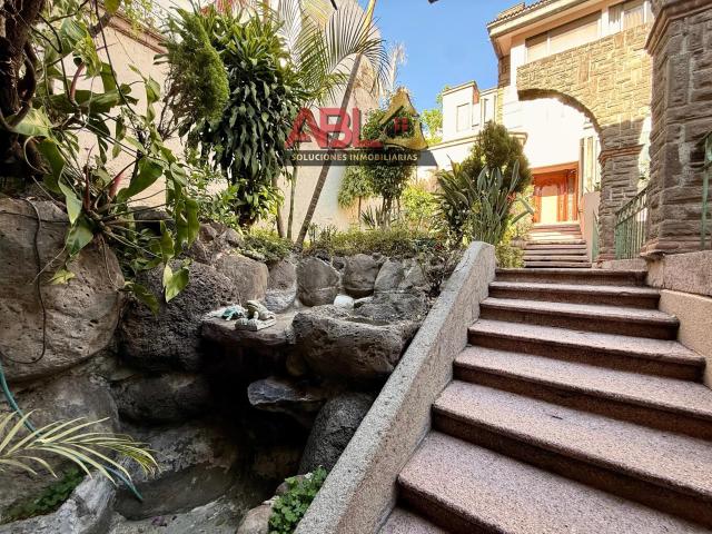Casa en renta con uso de suelo en la Colonia del Valle