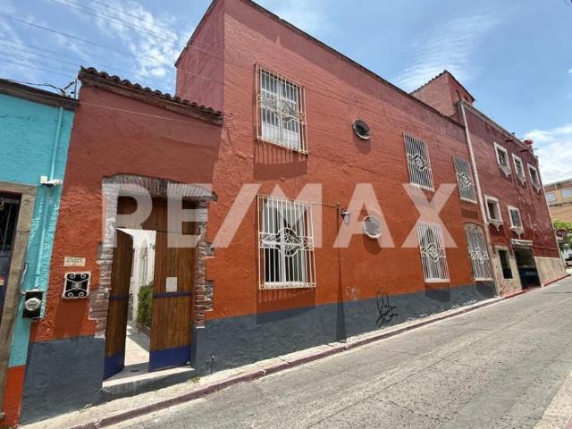 Casa en renta con uso mixto. Centro de Cuernavaca