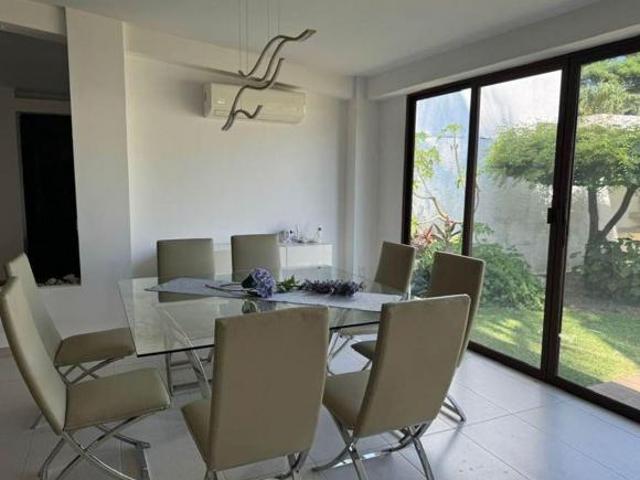 CASA EN RENTA CON ALBERCA CLUB DE GOLF CERCA DE PLAZA EL DORADO