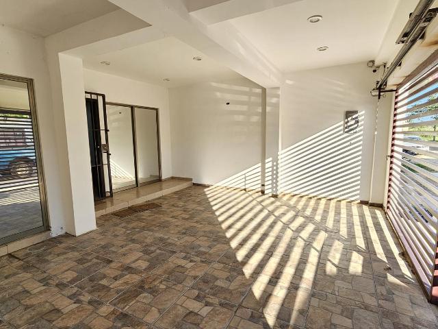 Casa en renta con alberca en brisas del carrizal cerca de country
