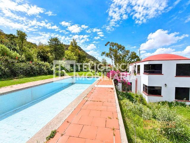 CASA EN RENTA CON ALBERCA TLAMINCA