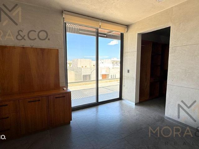 Casa en Renta con Alberca y Terraza | 3 Rec?maras y 3 Niveles