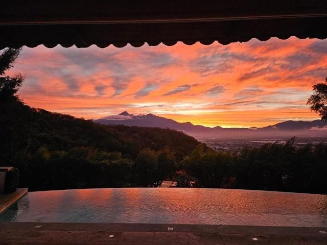 Casa en Renta con Alberca y Terraza Panorámica en Ciudad Guzmán