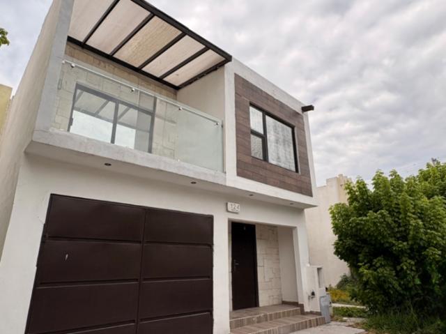 Casa en Renta con Ampliación / Fraccionamiento Privado al Oriente de Saltillo /Puerta del Rey