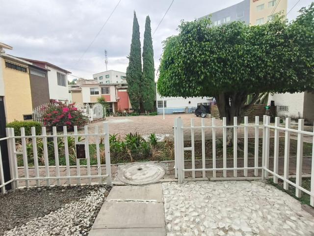 Casa en renta con estudio y excelente ubicaci?n | Jardines de la Hacienda