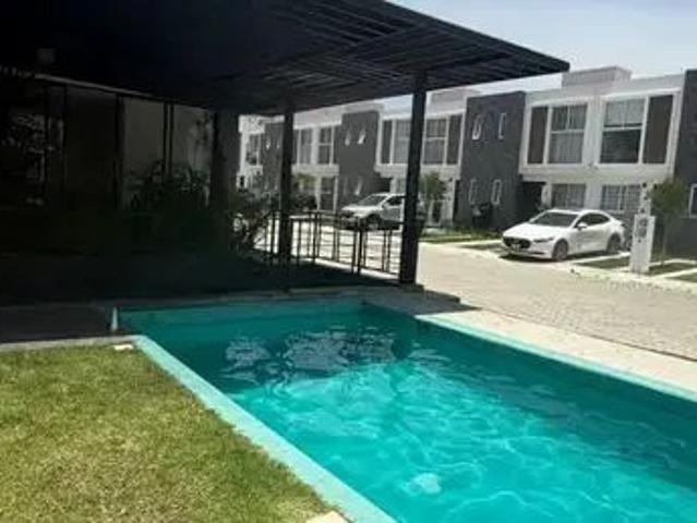 Casa En Renta Con Jardín Dentro De Fraccionamiento Con Gimnasio, Alberca, Seguridad En Cuautlancingo. 3 Recamaras Con 2.5 Baños Jardín, Cocina Integral Y Roof Garden