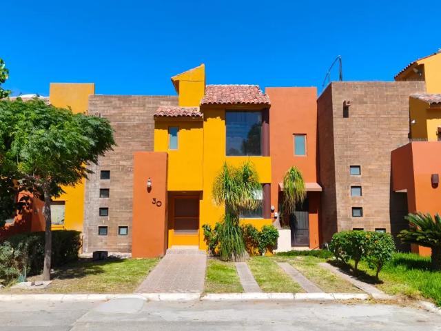 Casa en Renta con Jardín y Piscina en Los Viñedos, Torreón