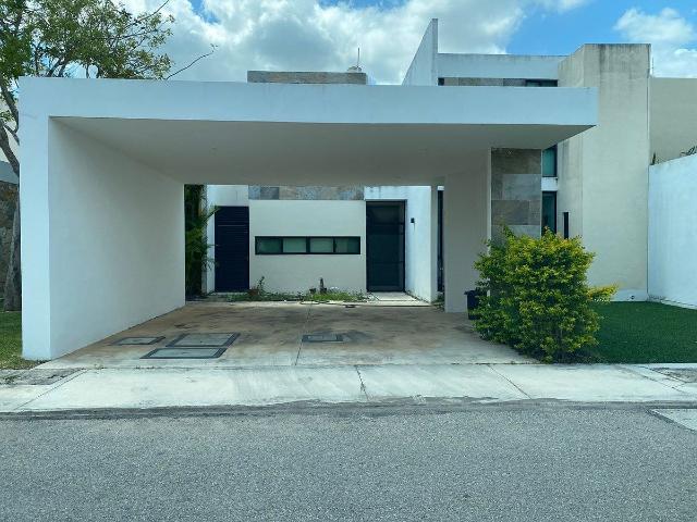 Casa en Renta con muebles en Conkal