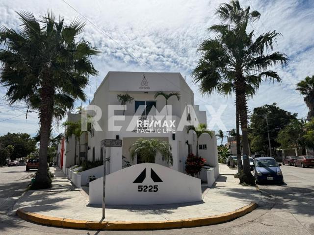 CASA EN RENTA CON NEGOCIO DE HOSPEDAJE EN EL SABALO COUNTRY