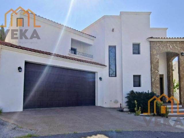 Casa en Renta con opcion a Venta en Mision del Bosque