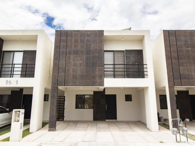 Casa en renta con paneles solares en Canto de Palermo Fco. Villarreal